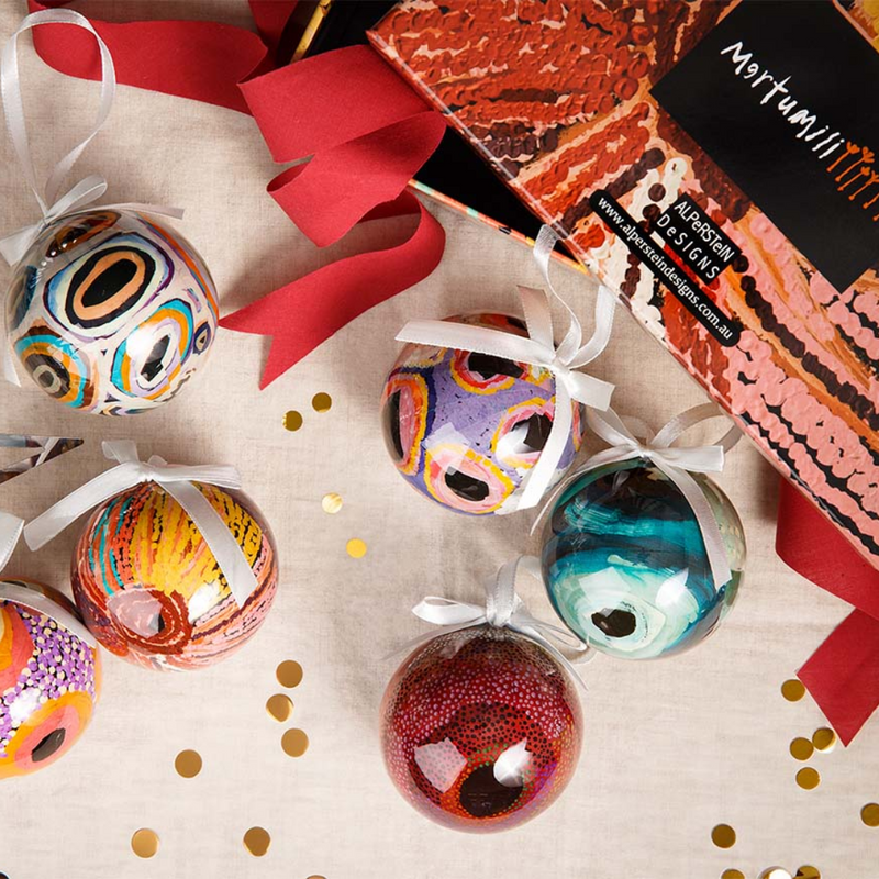 6 Pack Xmas Baubles - Martumili Artists