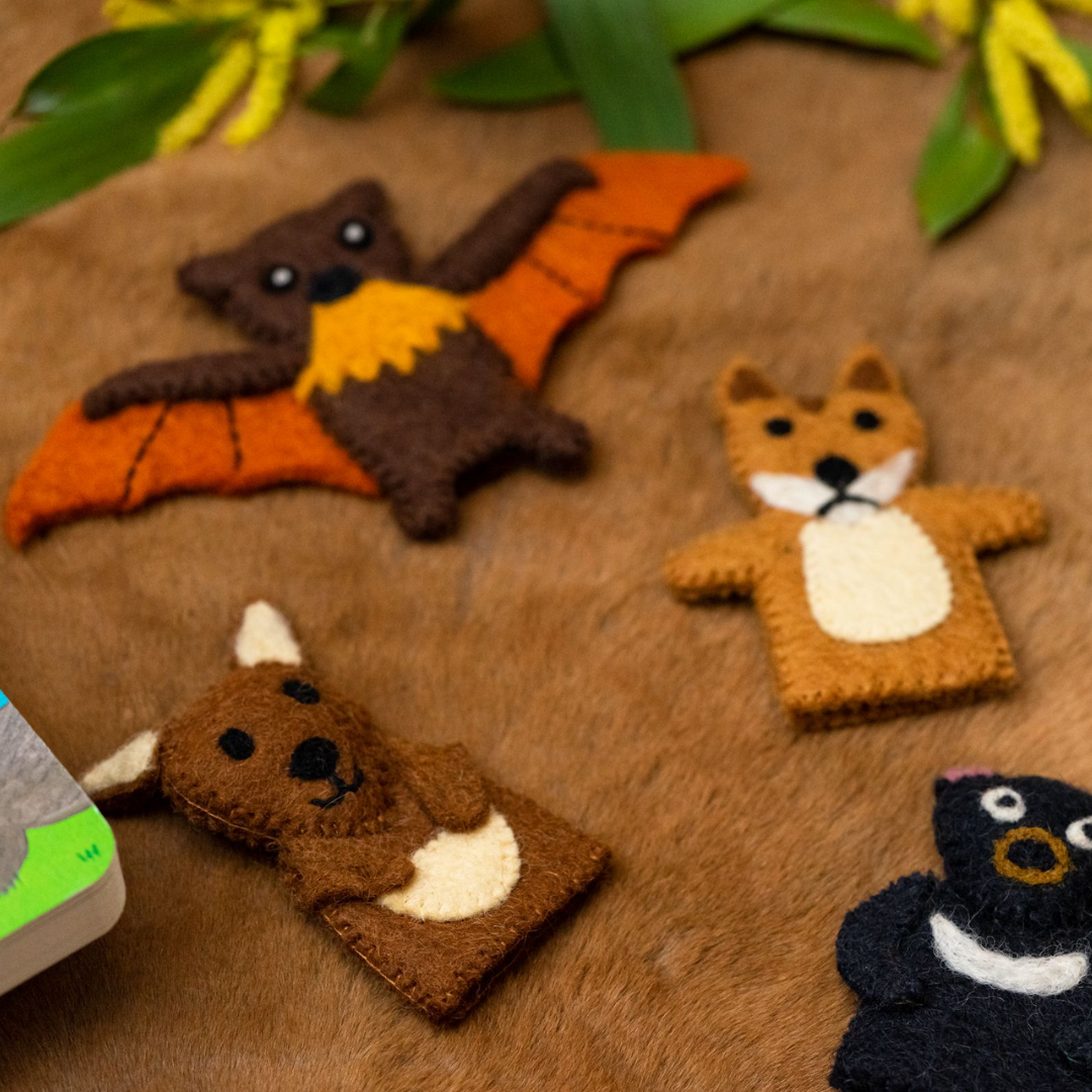 &quot;Australian Baby Animals&quot; By Frané Lessac (Book and Finger Puppet Set)